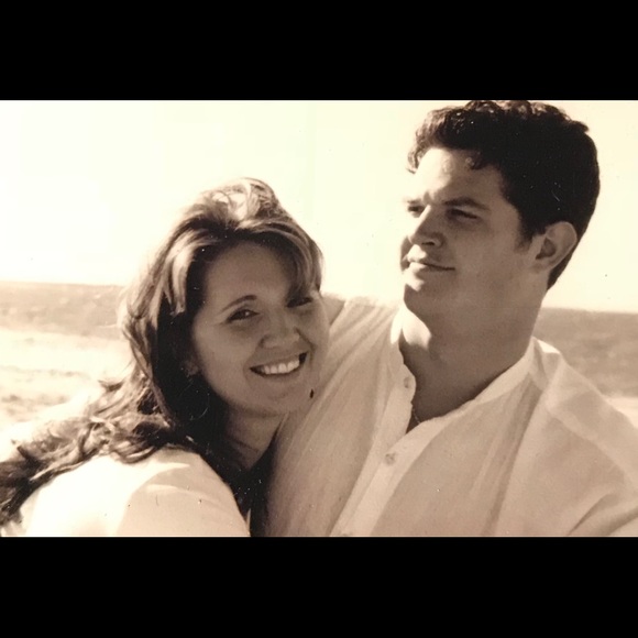 Meet your Posher, Stacy - Picture 2 of 3